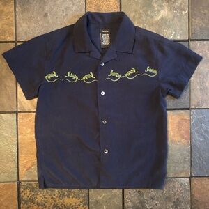 Clairborne Boys 4-5 Navy Green Lizard Button Down Shirt EUC